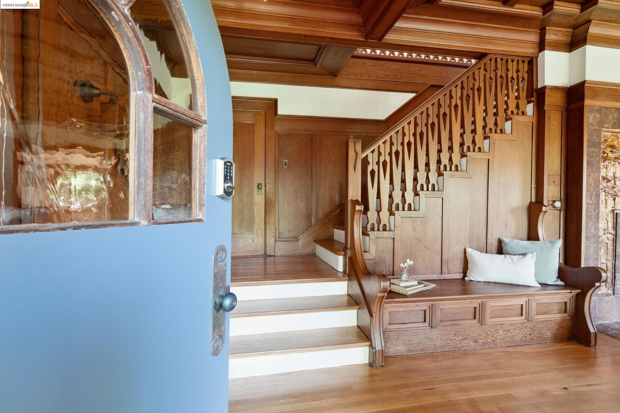 23 Hillside Ct