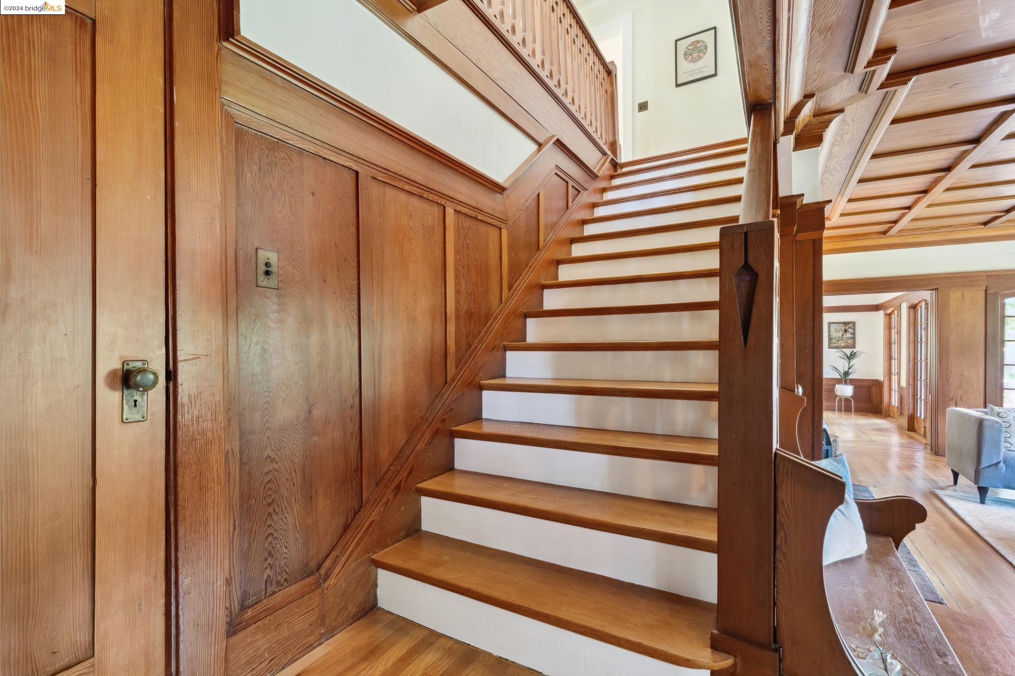 23 Hillside Ct