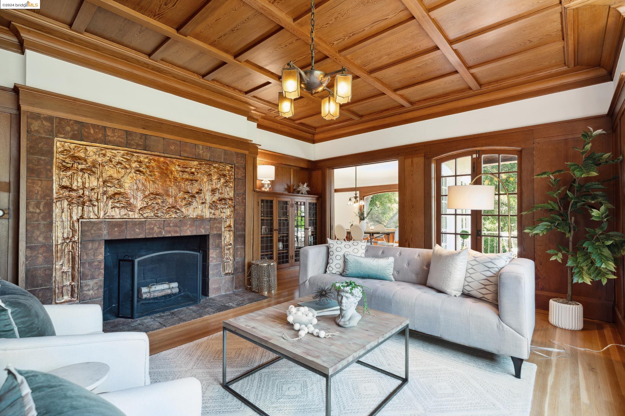 23 Hillside Ct