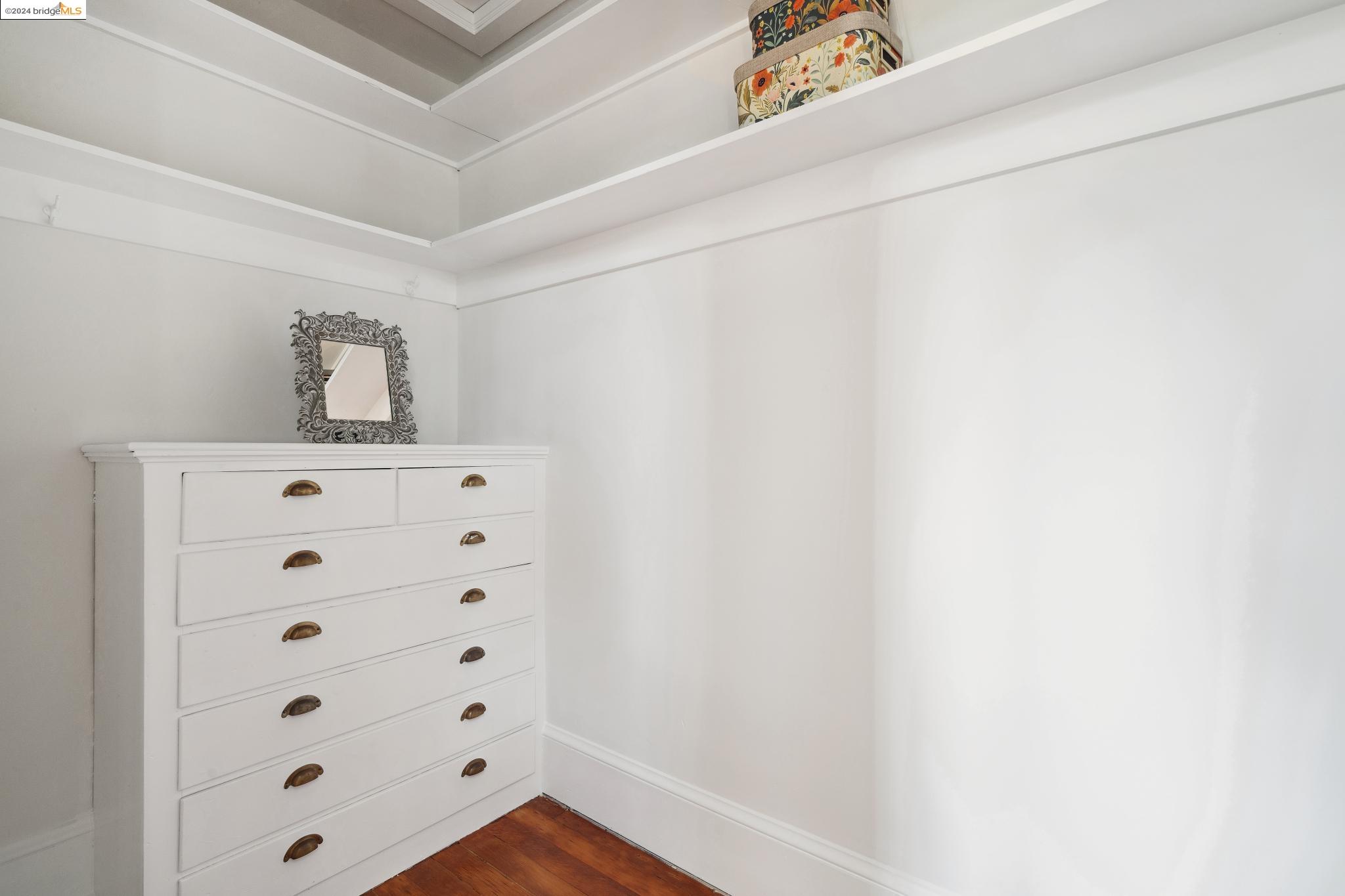 23 Hillside Ct