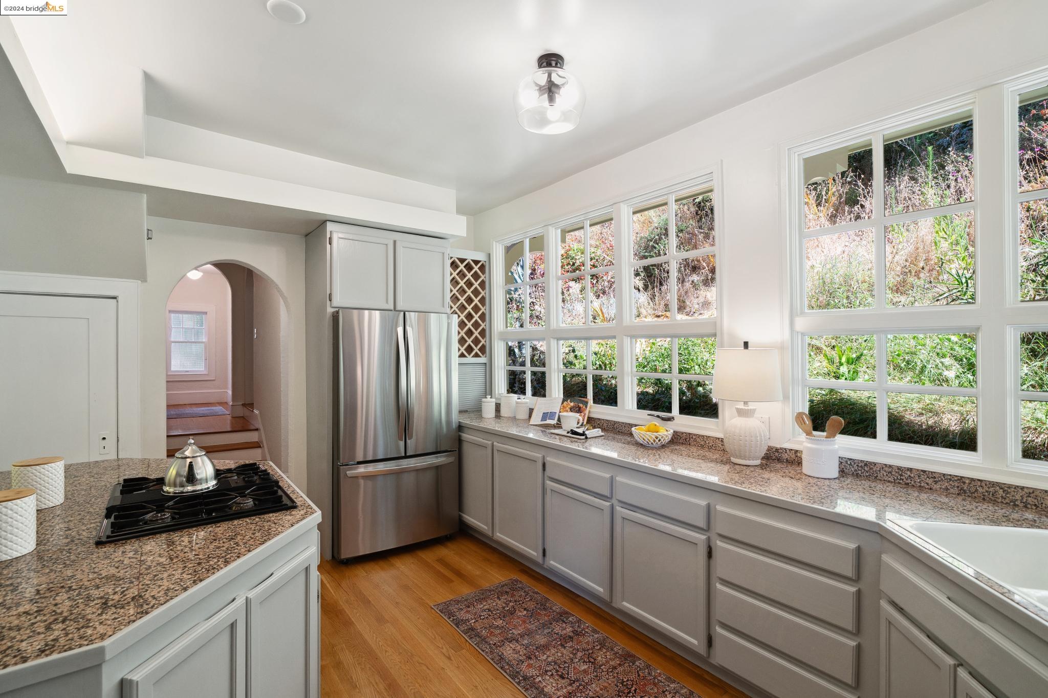 23 Hillside Ct