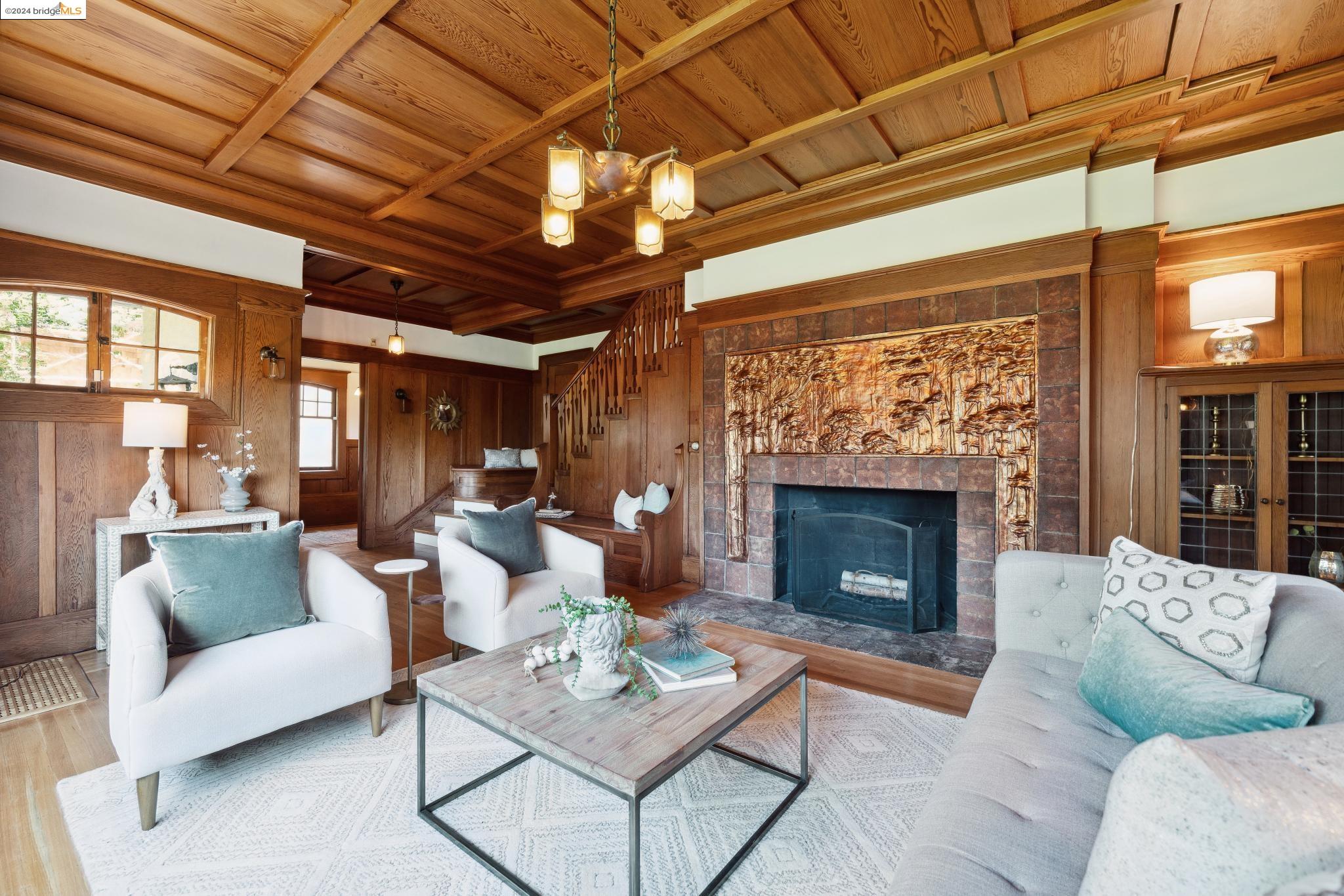 23 Hillside Ct