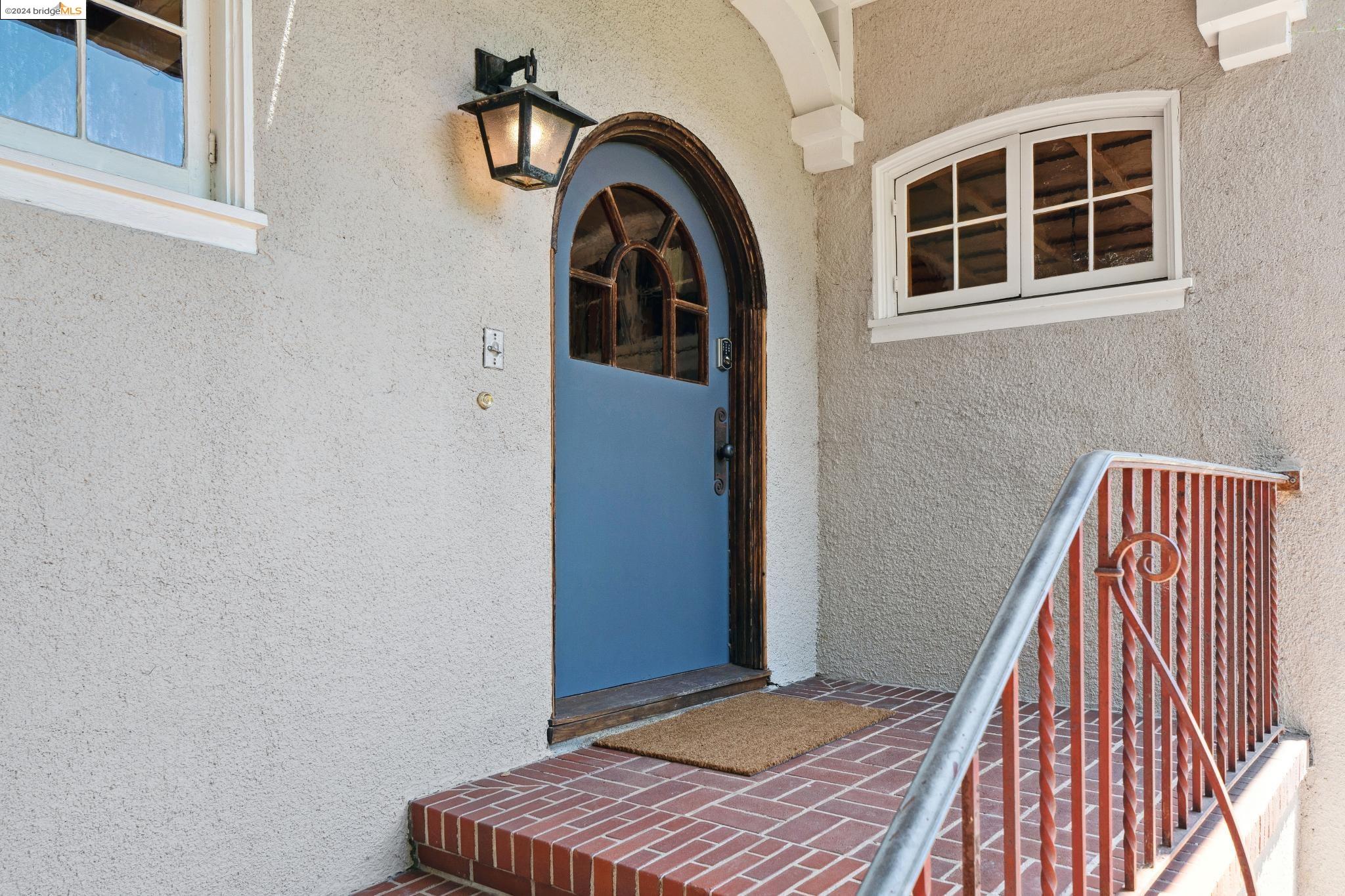 23 Hillside Ct