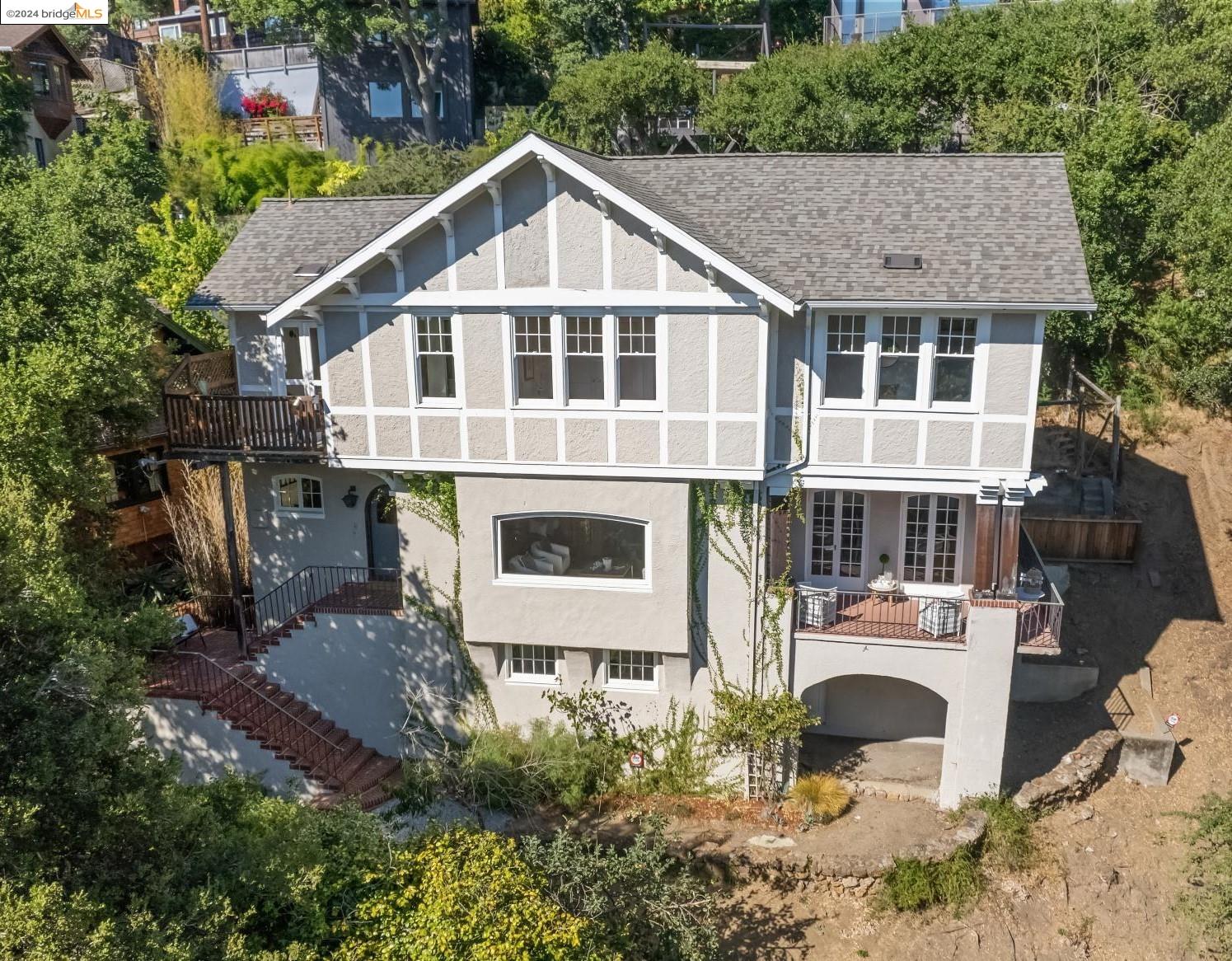 23 Hillside Ct