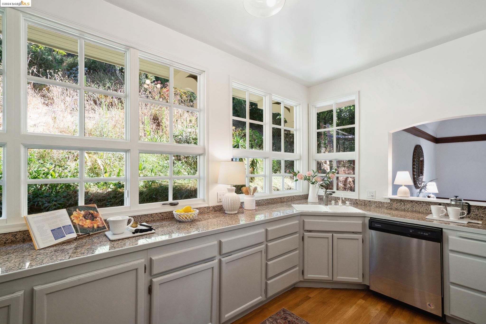 23 Hillside Ct