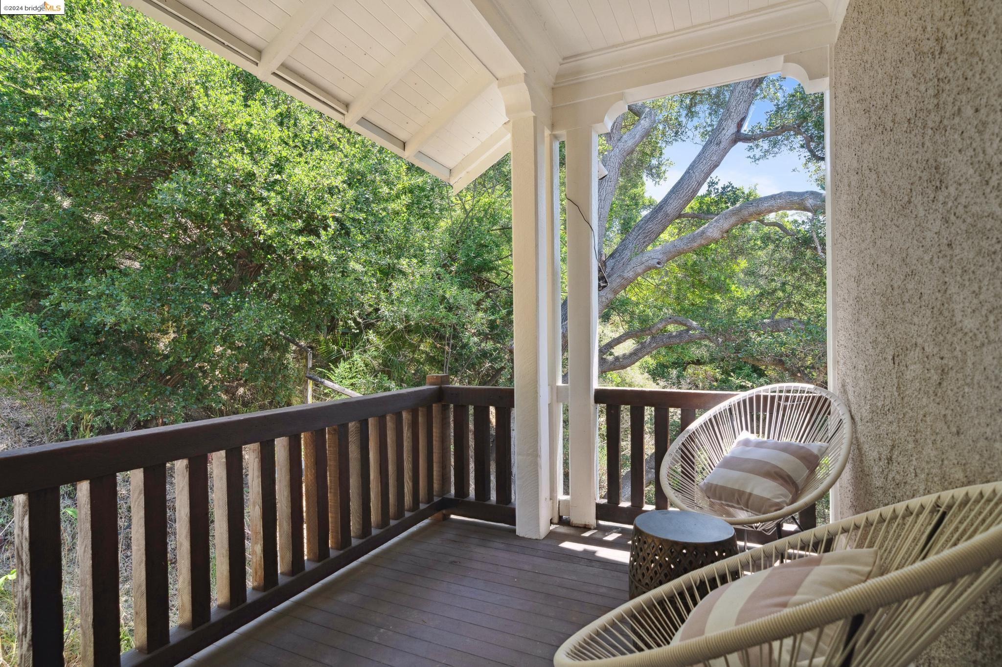 23 Hillside Ct