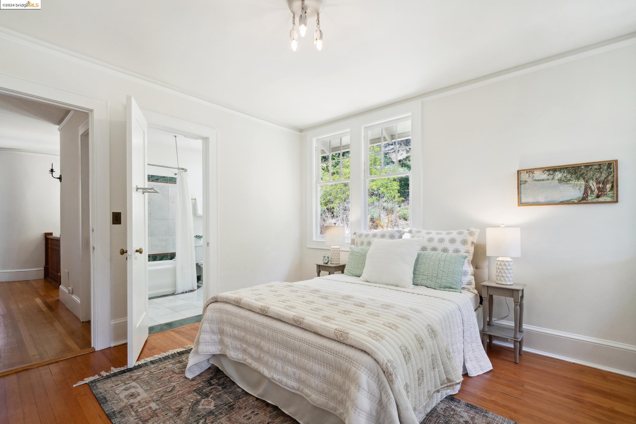 23 Hillside Ct
