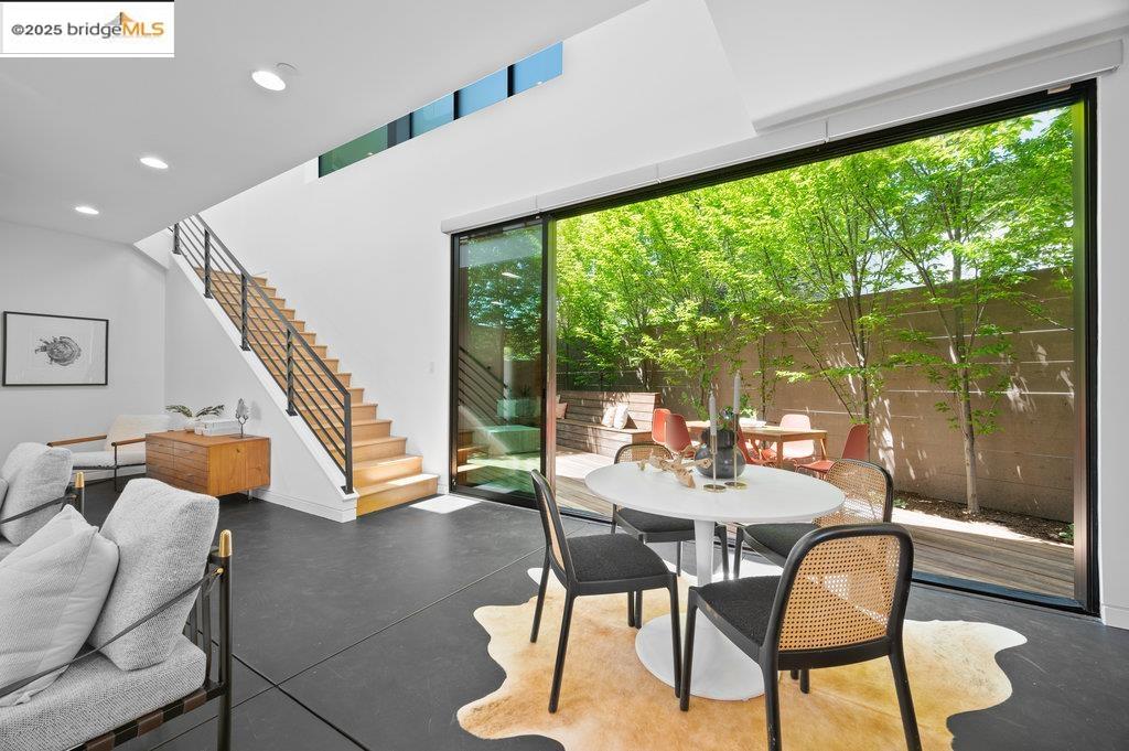 1621 Harmon St.