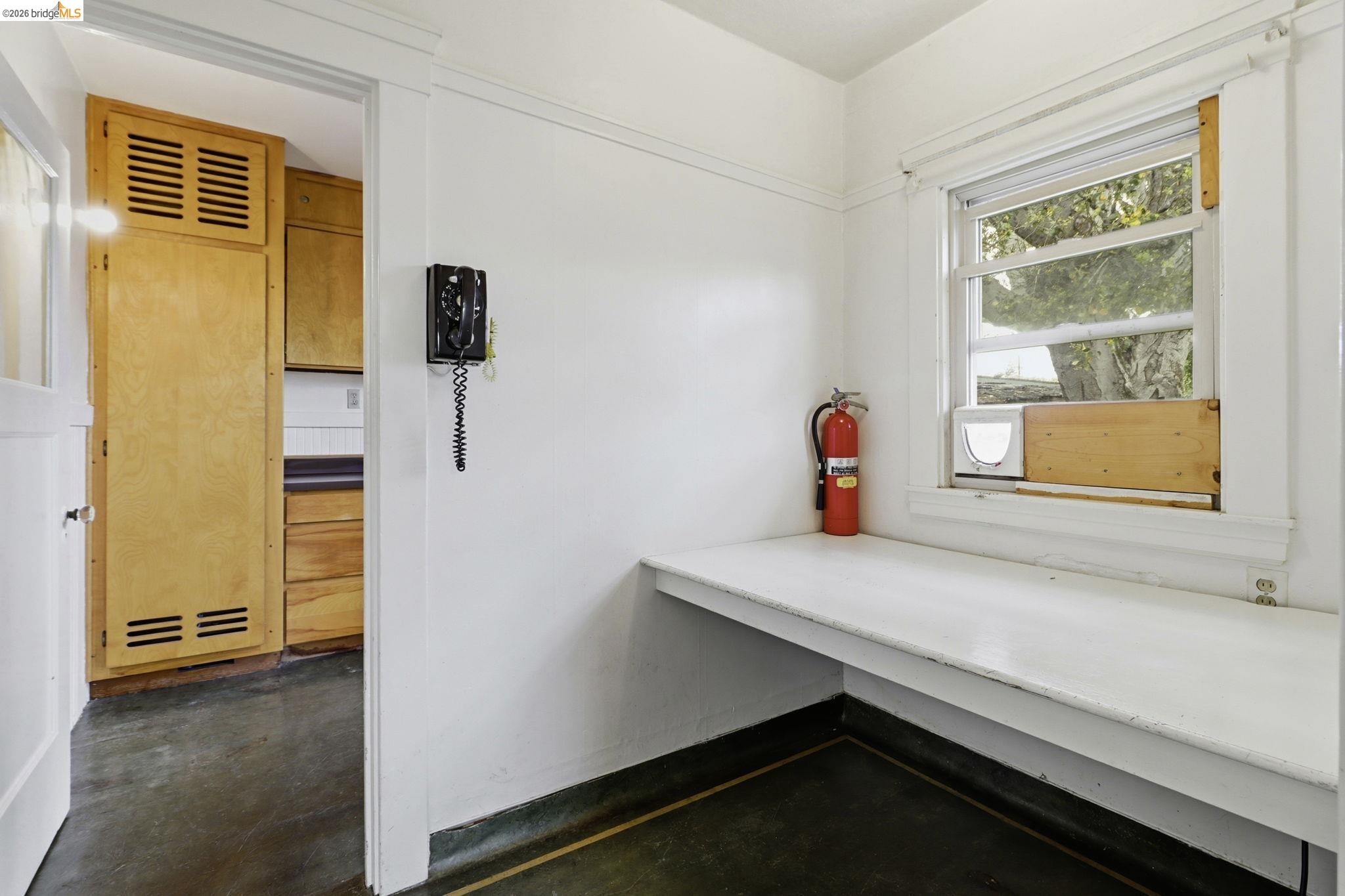 1529 Ada St