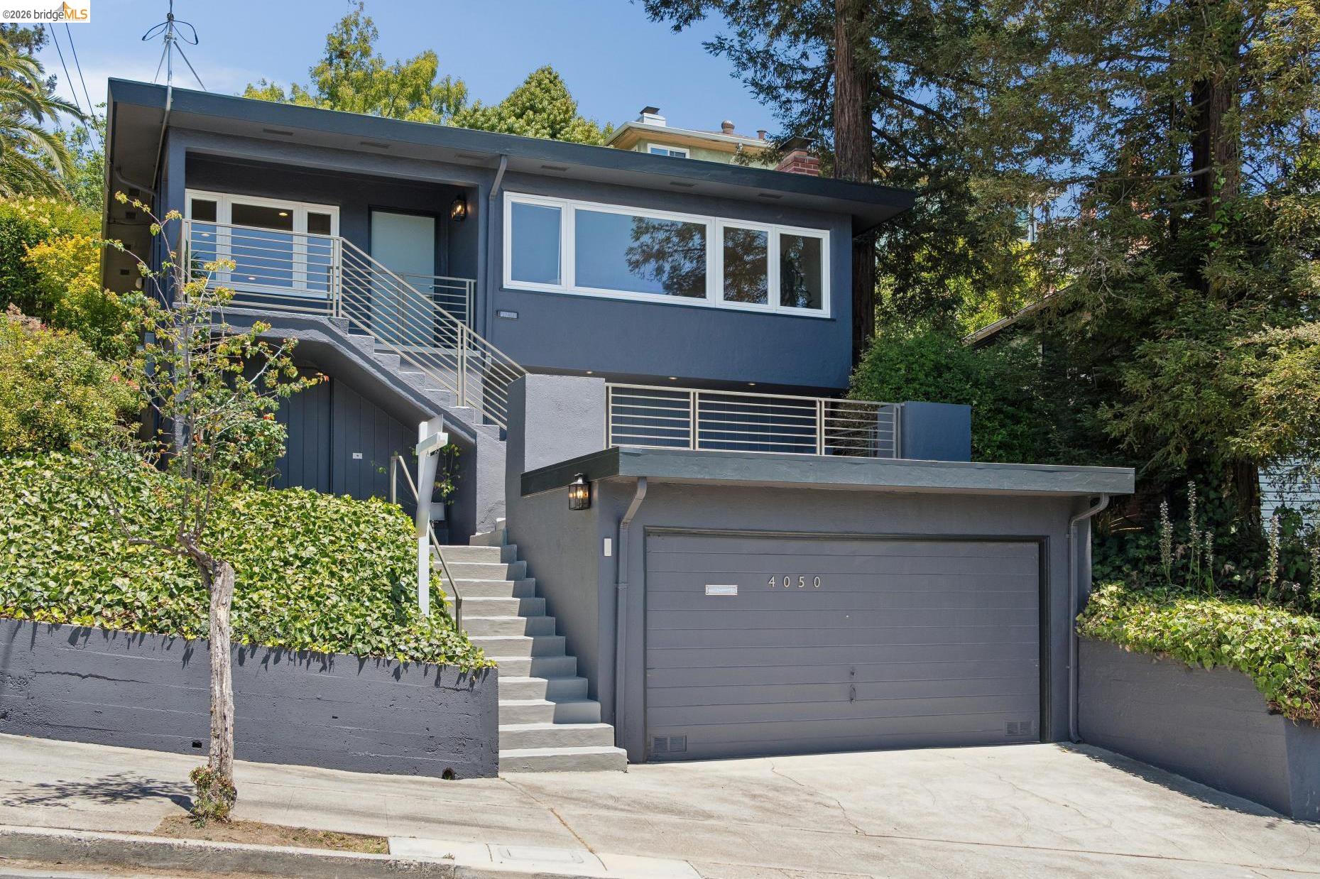 4050 Norton Ave