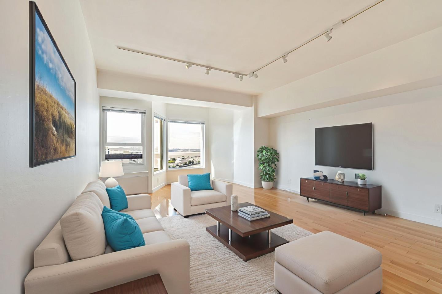 6363 Christie Avenue # 2122