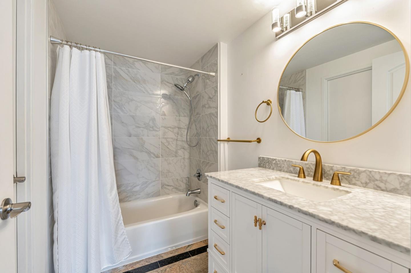 6363 Christie Avenue # 2122