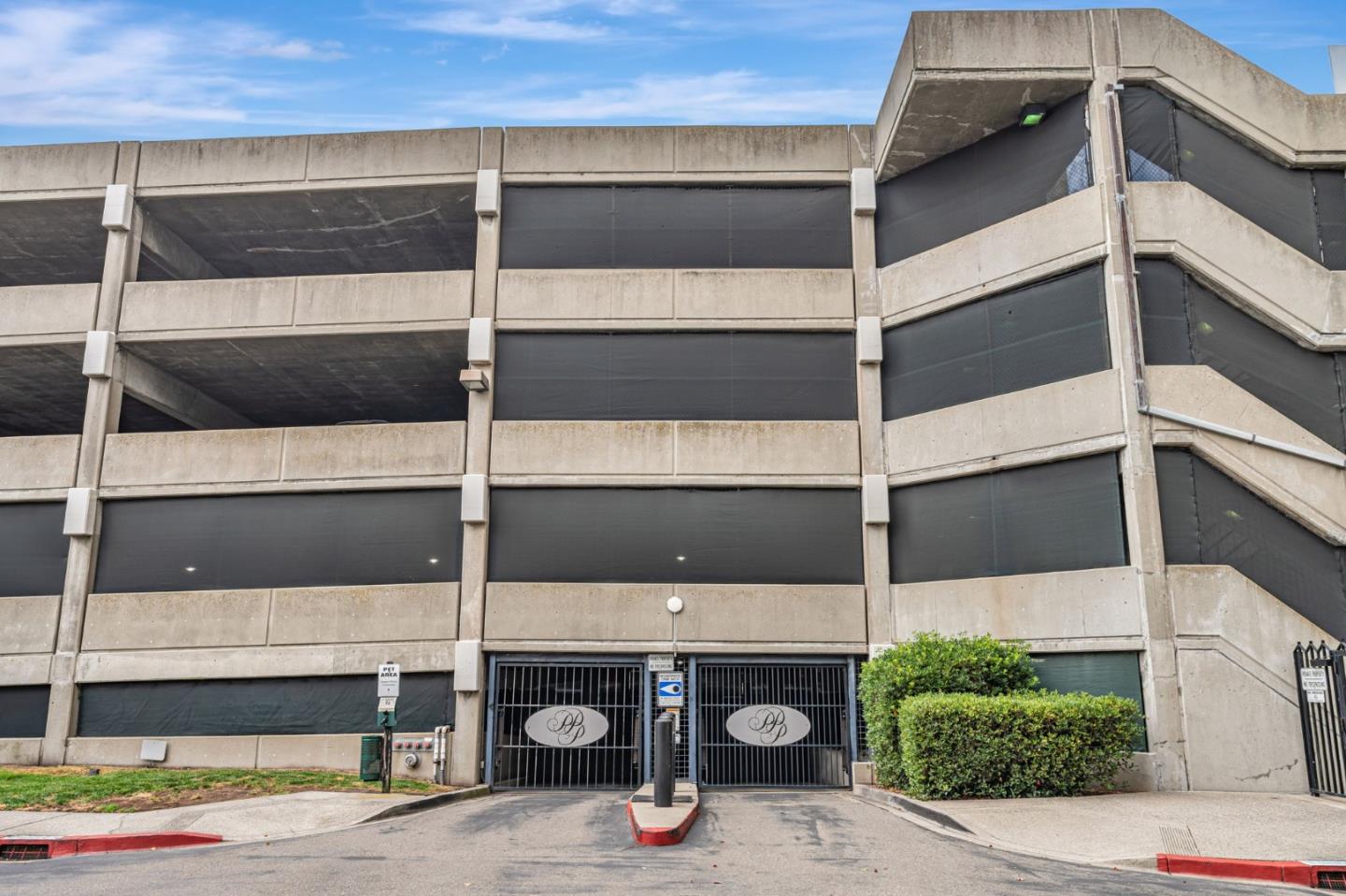 6363 Christie Avenue # 2122