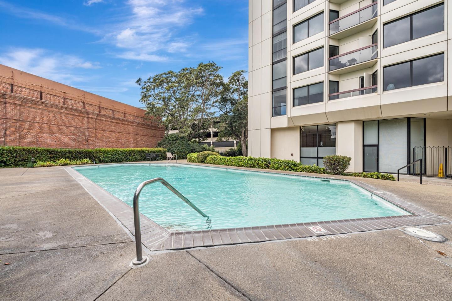 6363 Christie Avenue # 2122