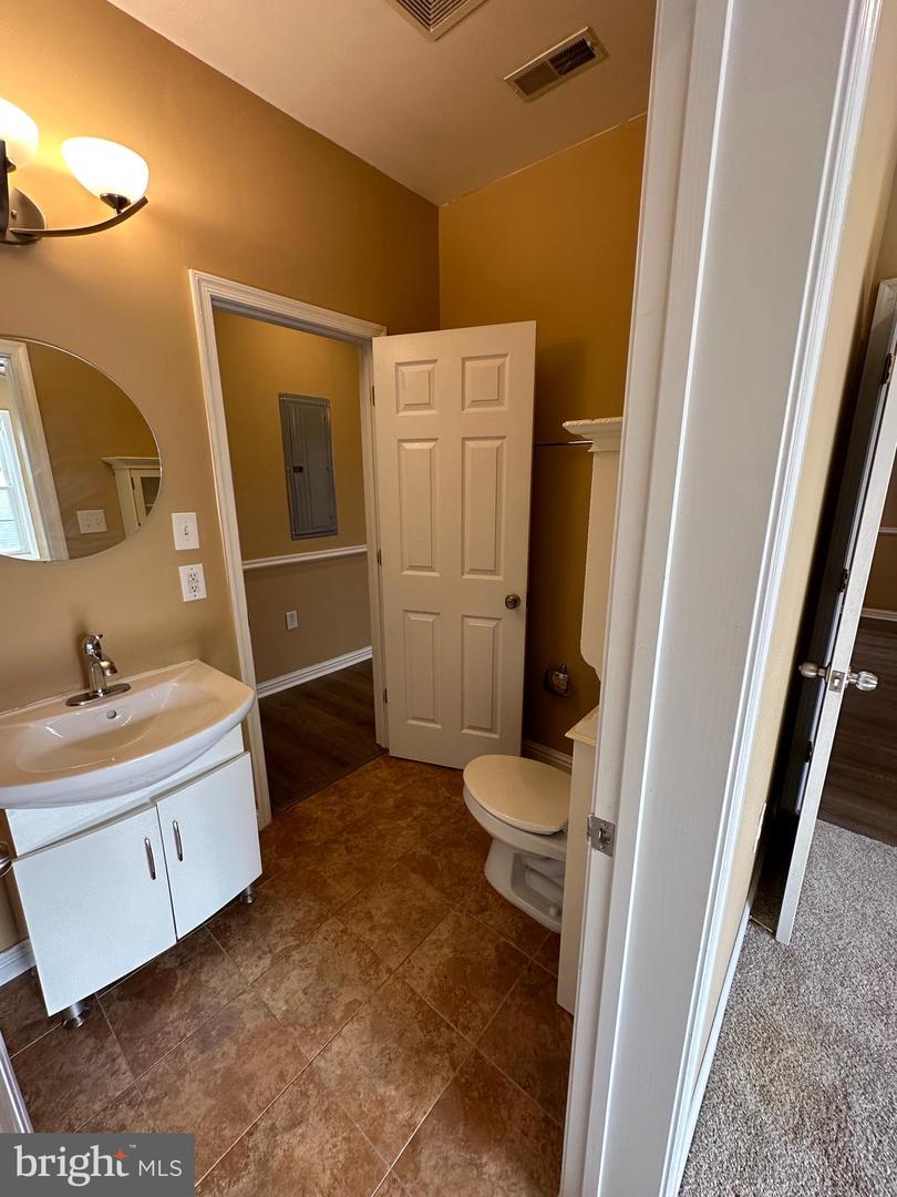 5045 C St SE #302