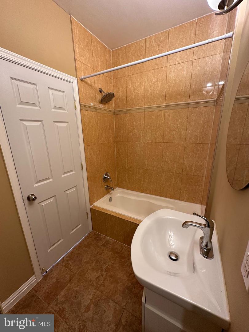 5045 C St SE #302