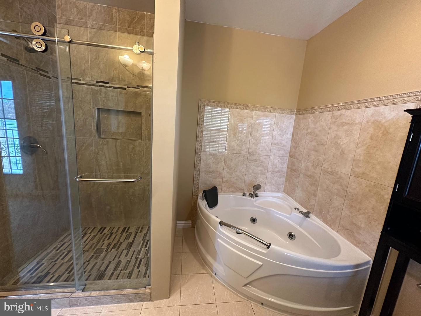 5045 C St SE #302