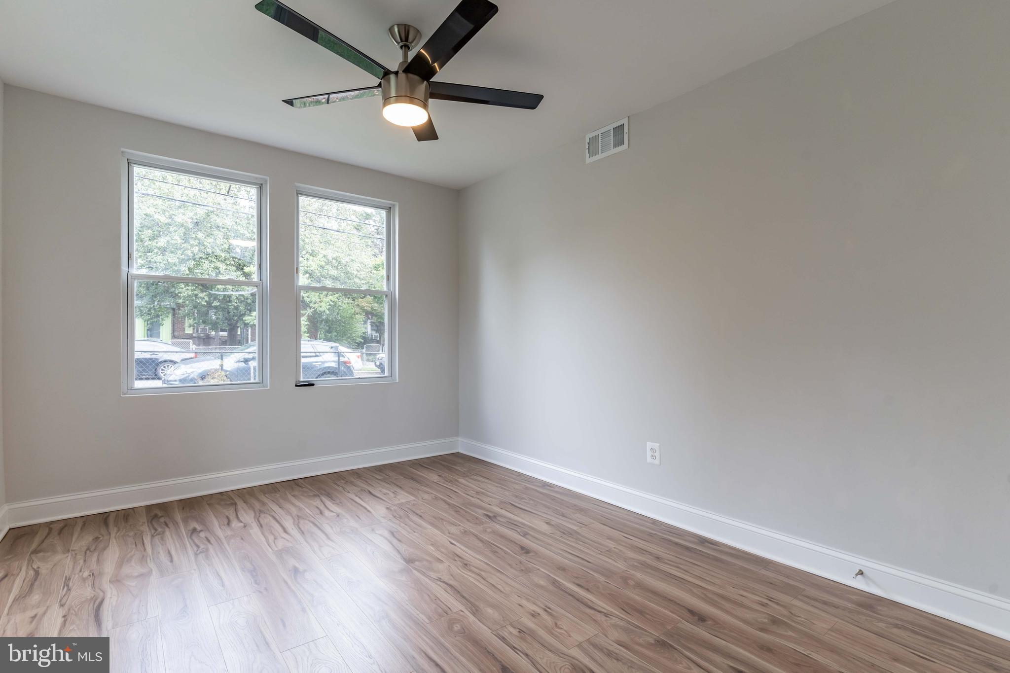 1333 Bryant St NE