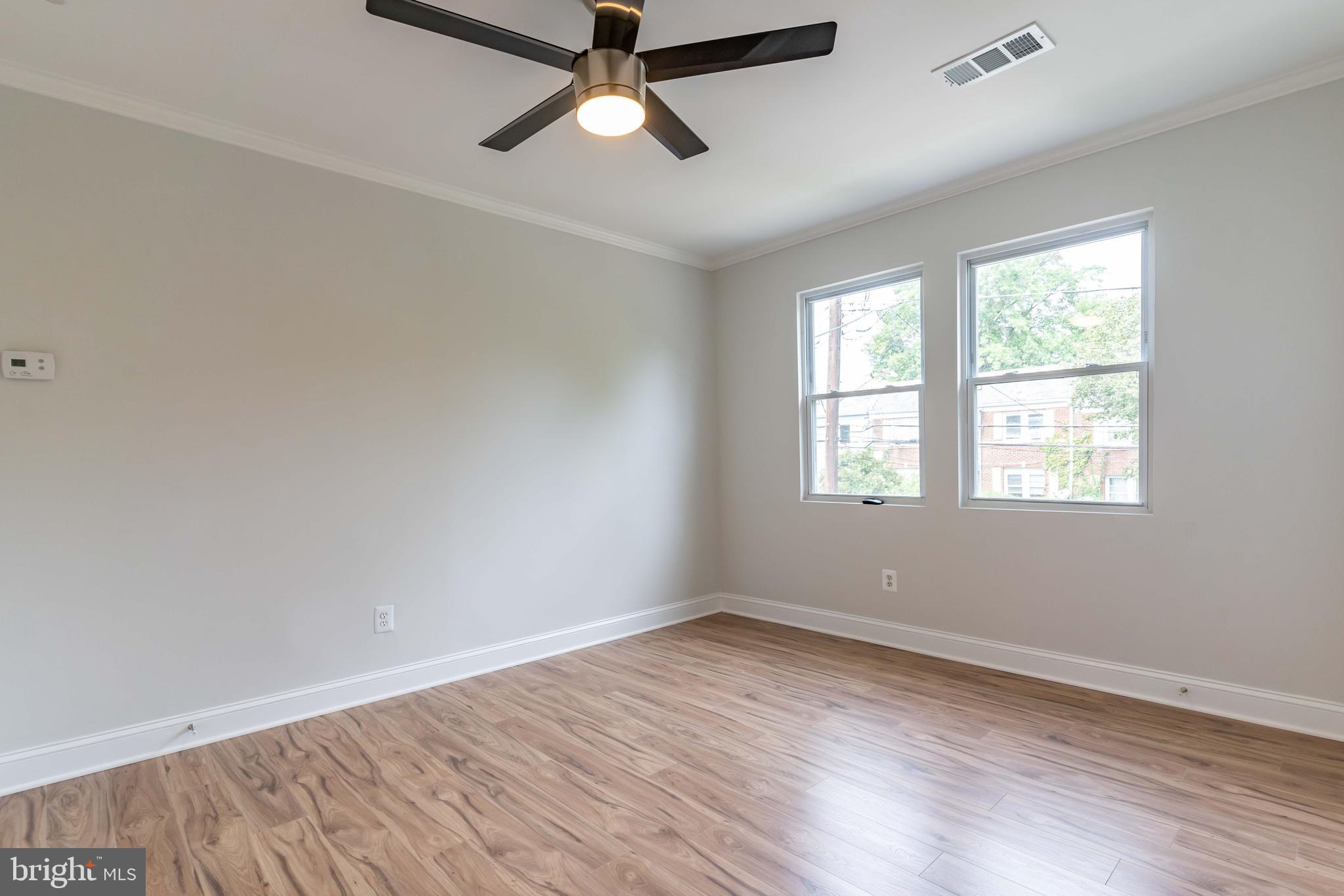 1333 Bryant St NE