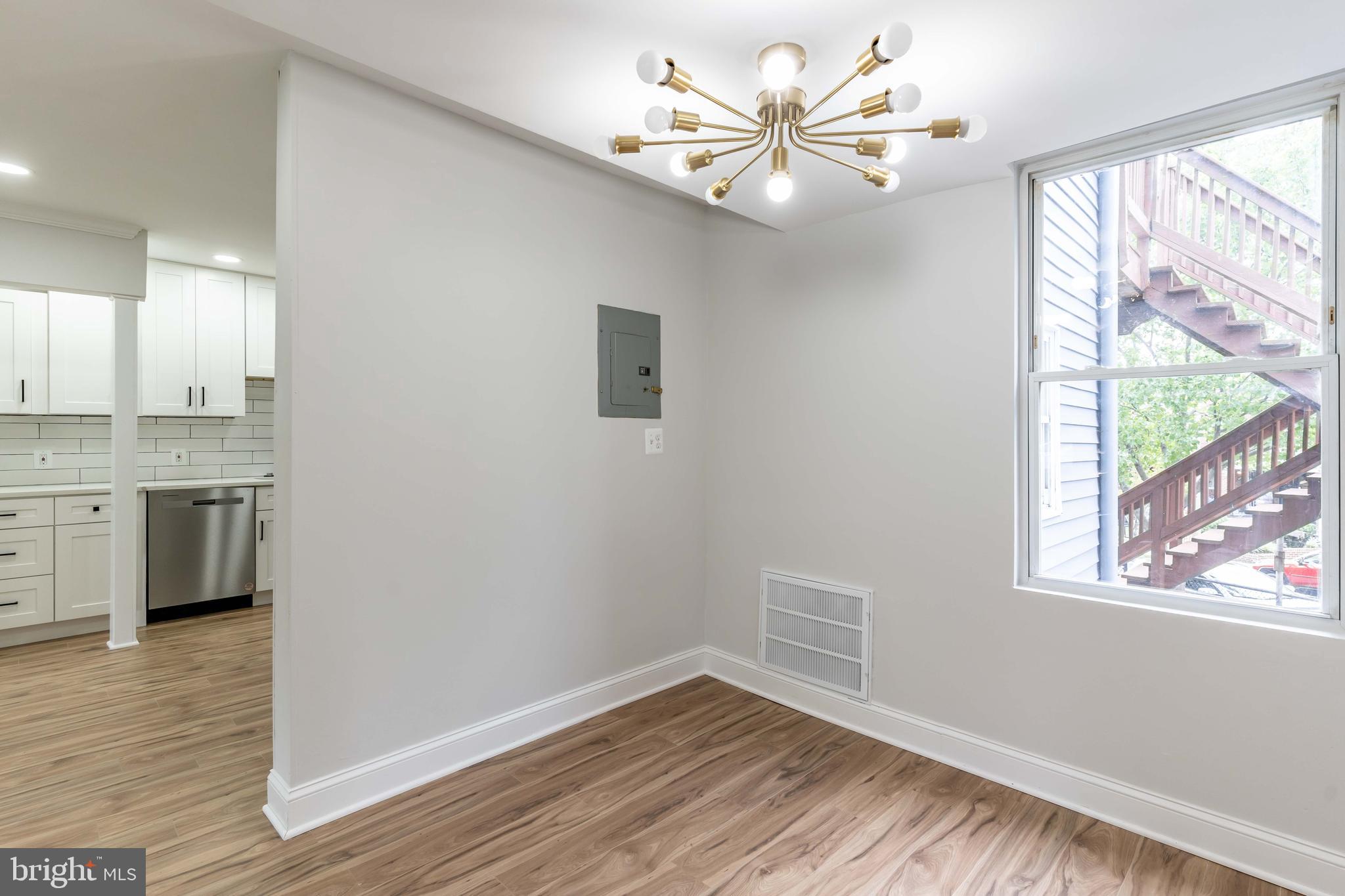 1333 Bryant St NE
