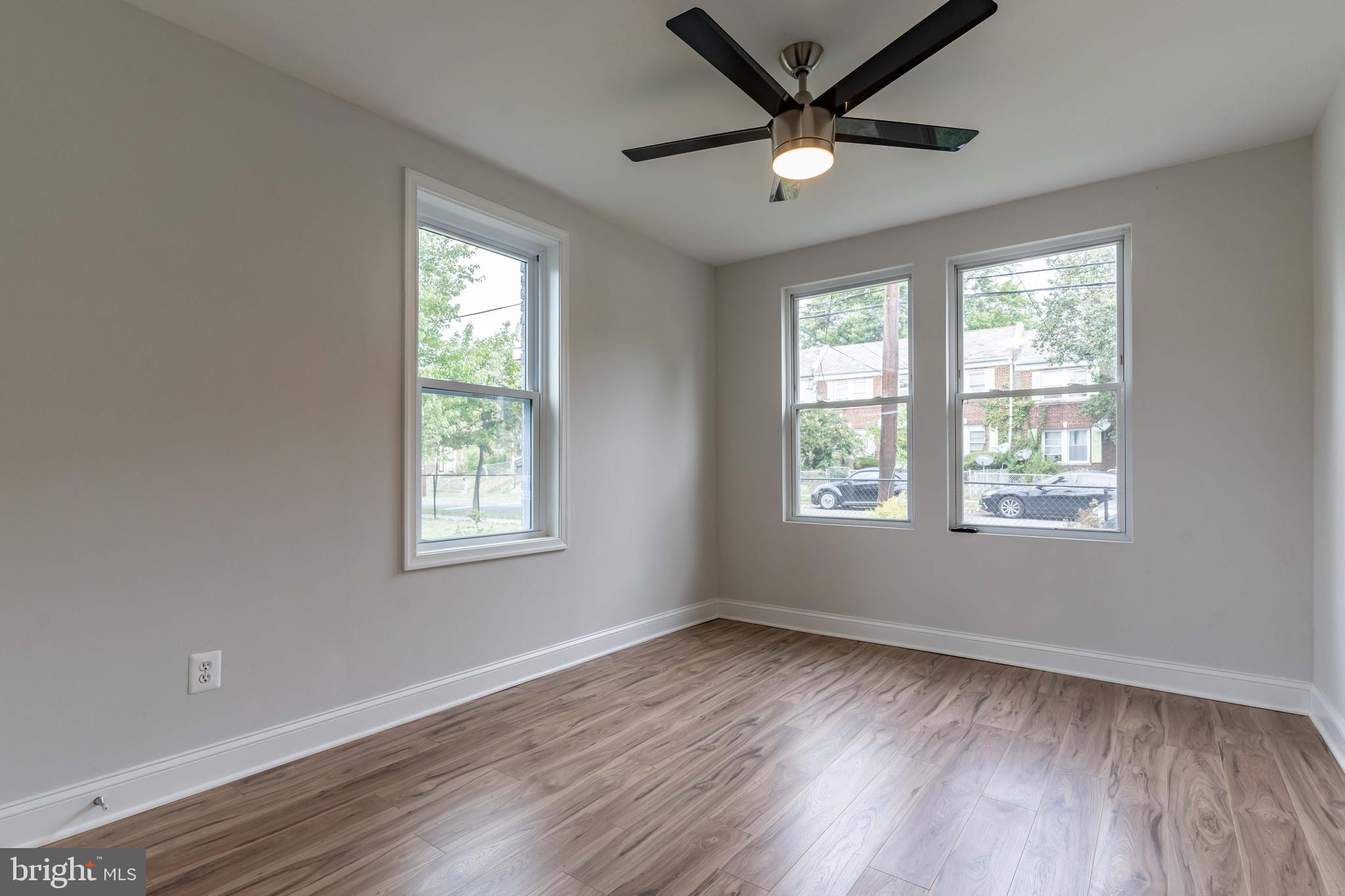 1333 Bryant St NE