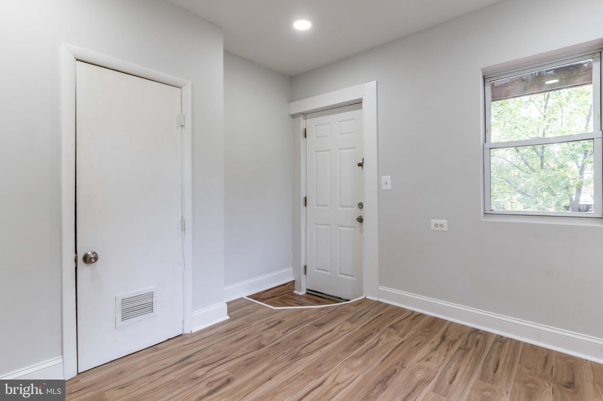 1333 Bryant St NE