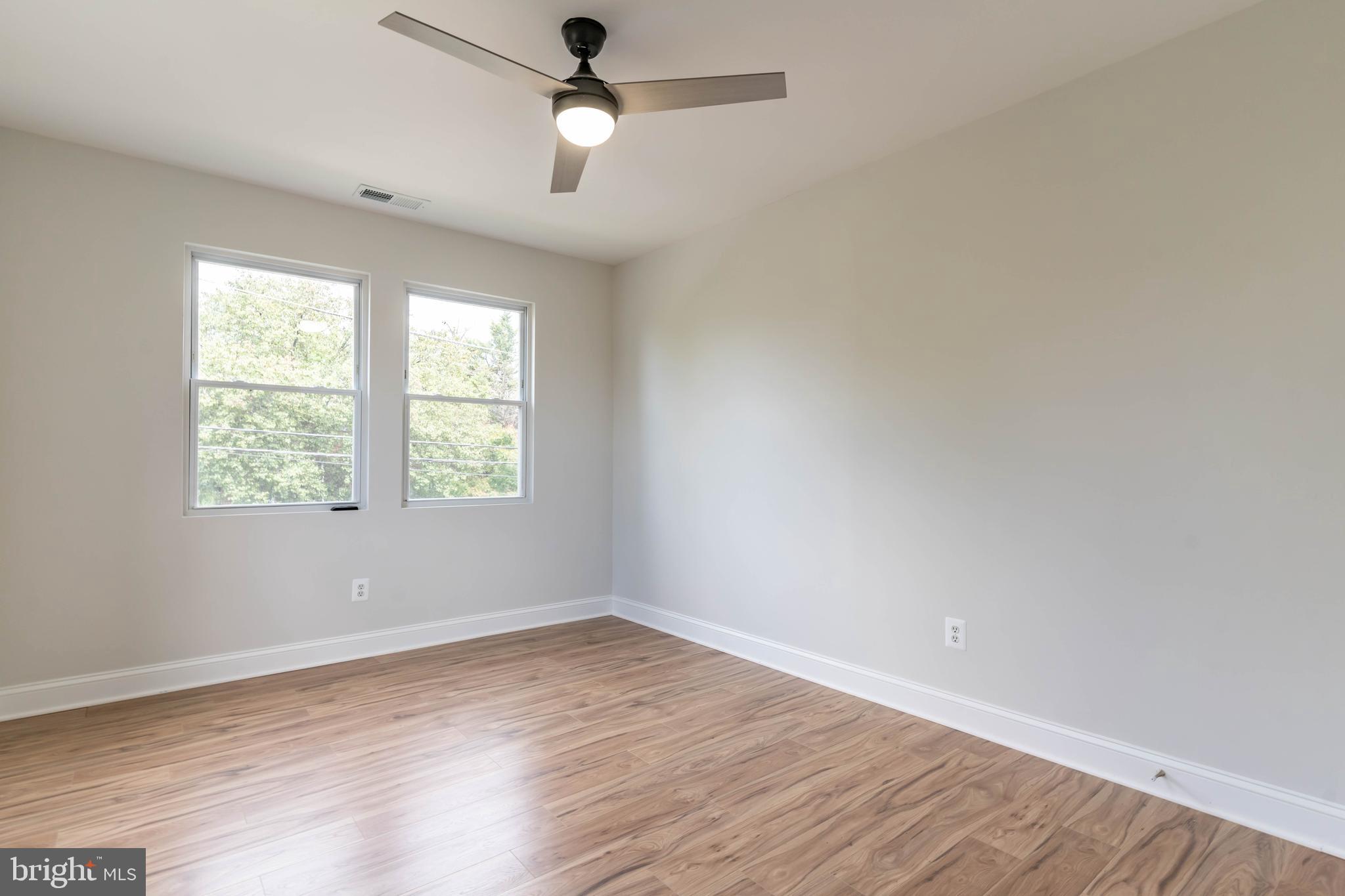 1333 Bryant St NE