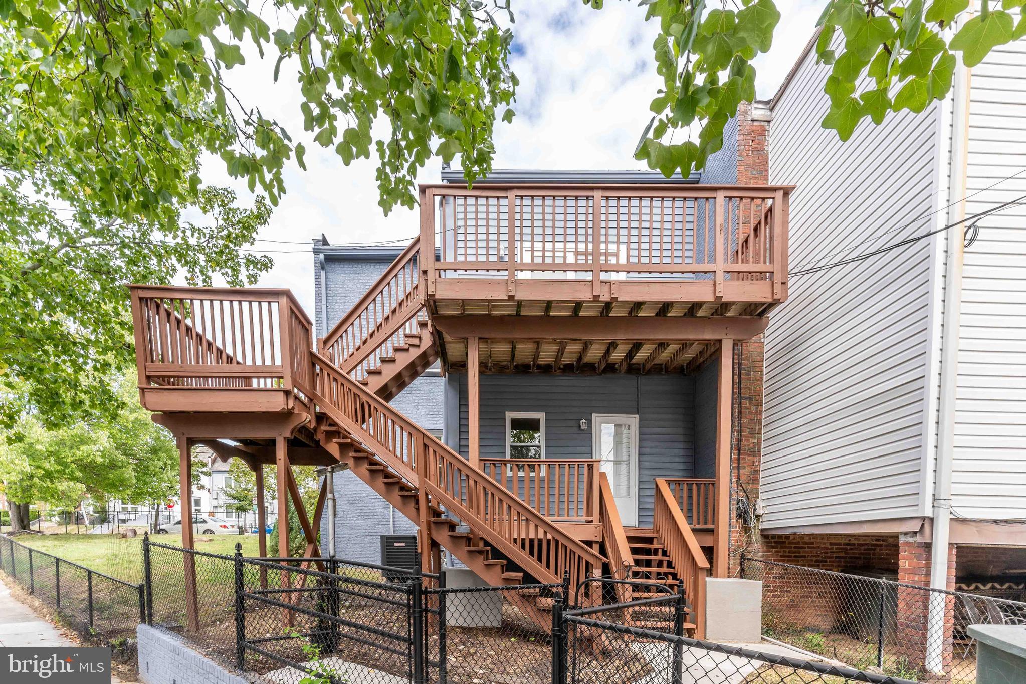 1333 Bryant St NE