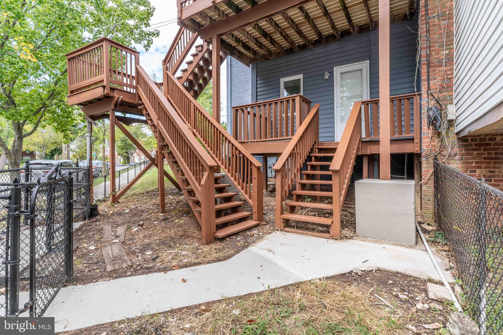 1333 Bryant St NE
