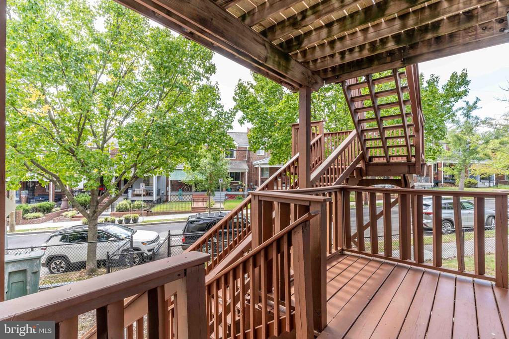 1333 Bryant St NE