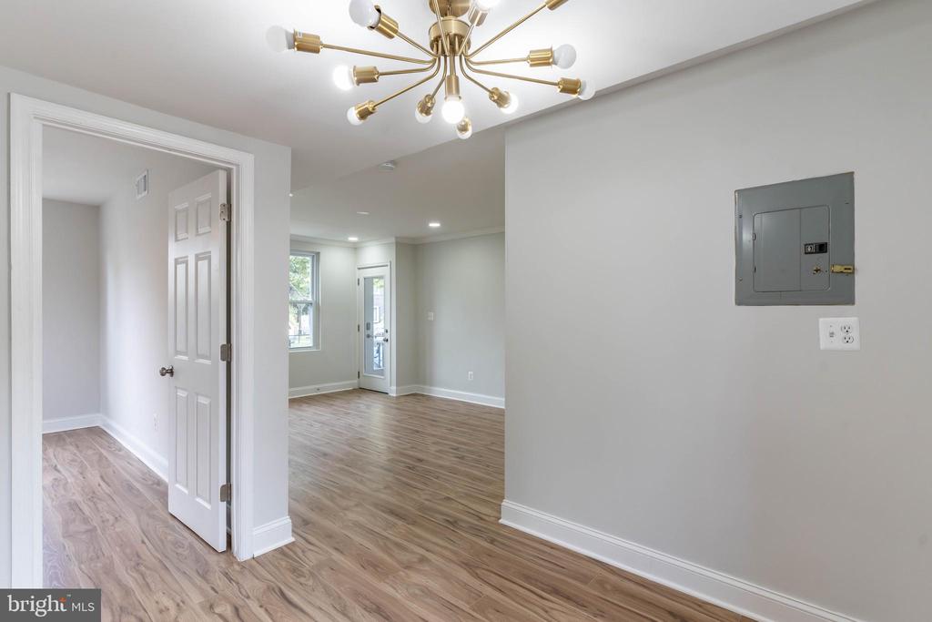 1333 Bryant St NE