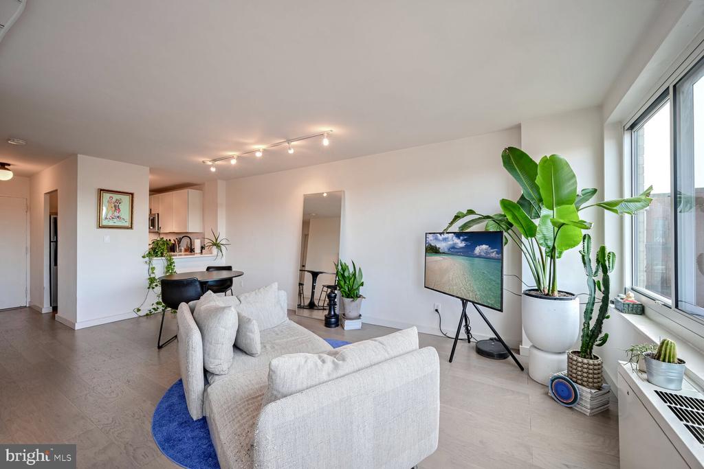 1330 NEW HAMPSHIRE AVE NW #822