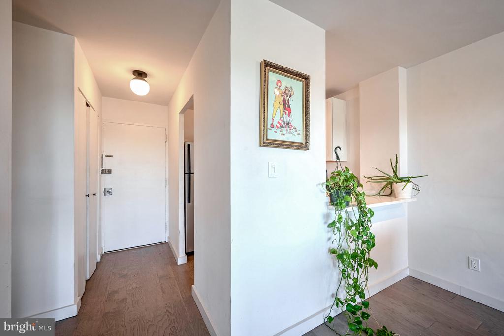 1330 NEW HAMPSHIRE AVE NW #822