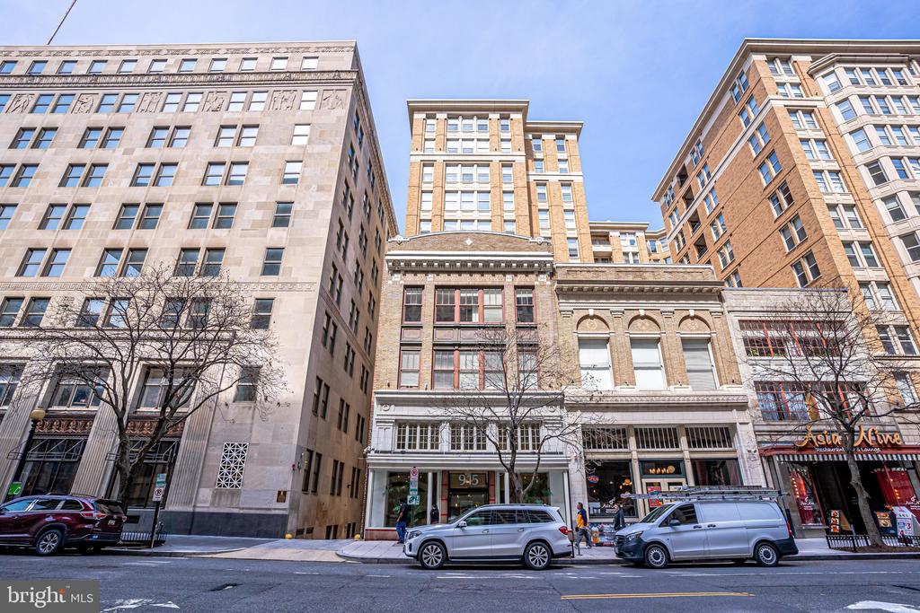 915 E ST NW #506