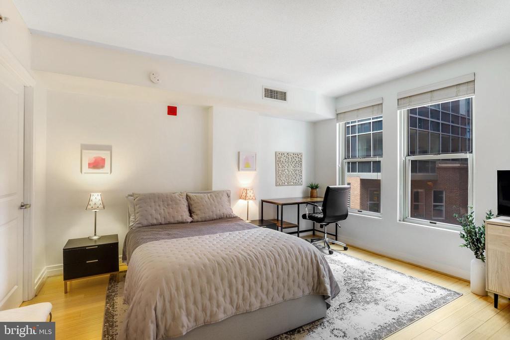 915 E ST NW #506