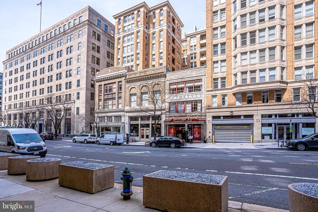 915 E ST NW #506