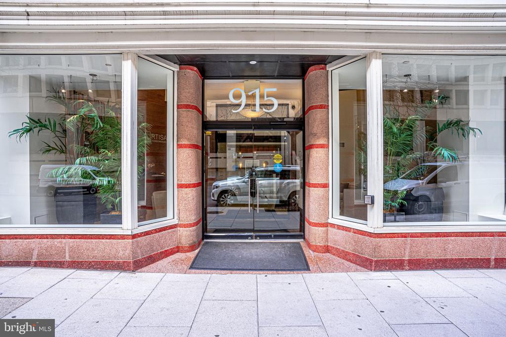 915 E ST NW #506