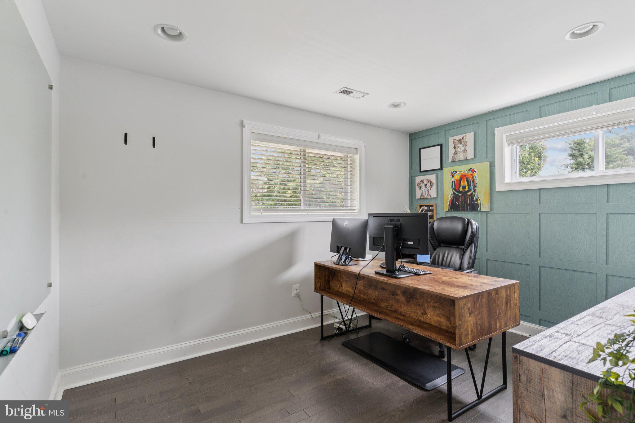 4305 MASSACHUSETTS AVE SE