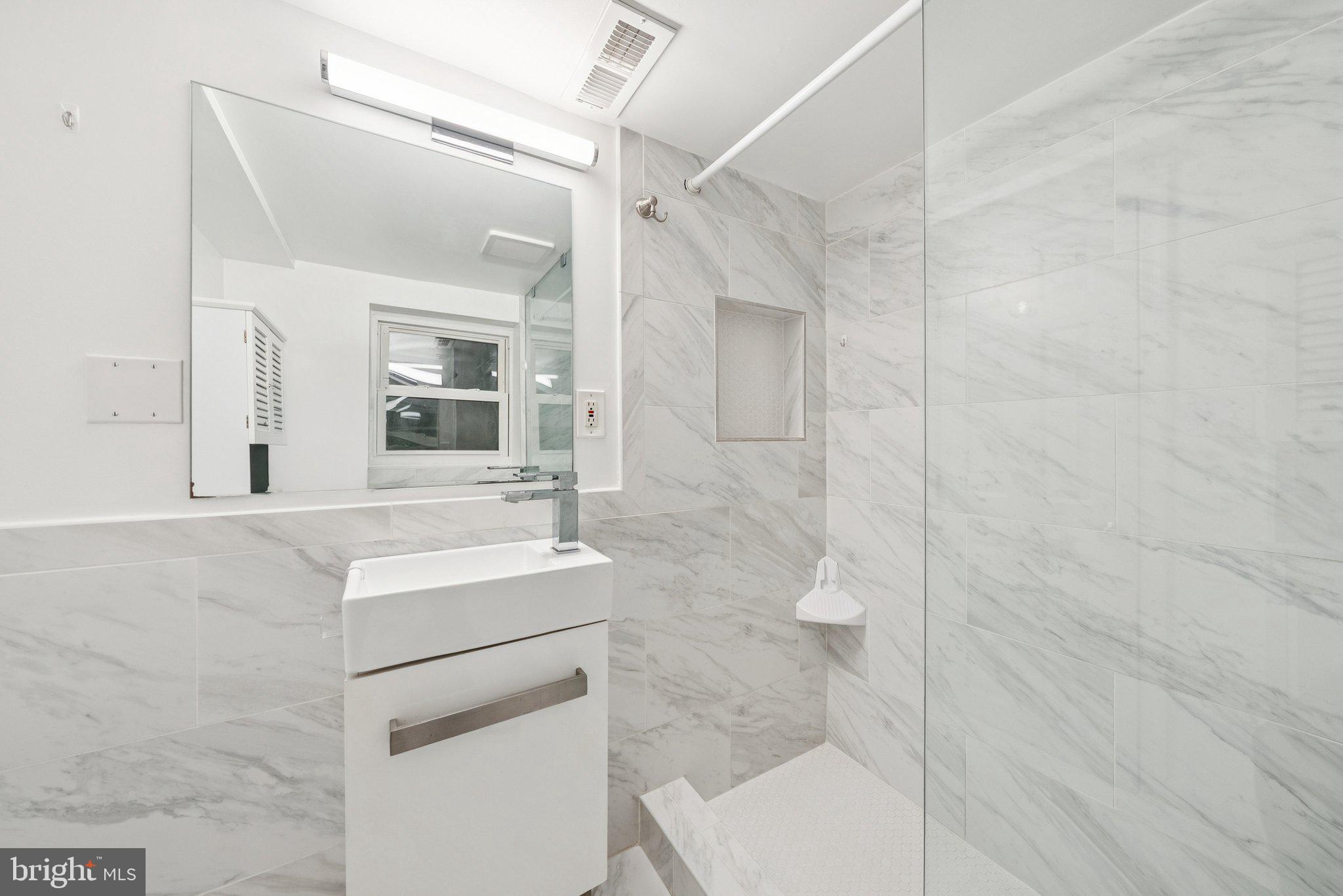 1842 NORTH CAPITOL STREET NW