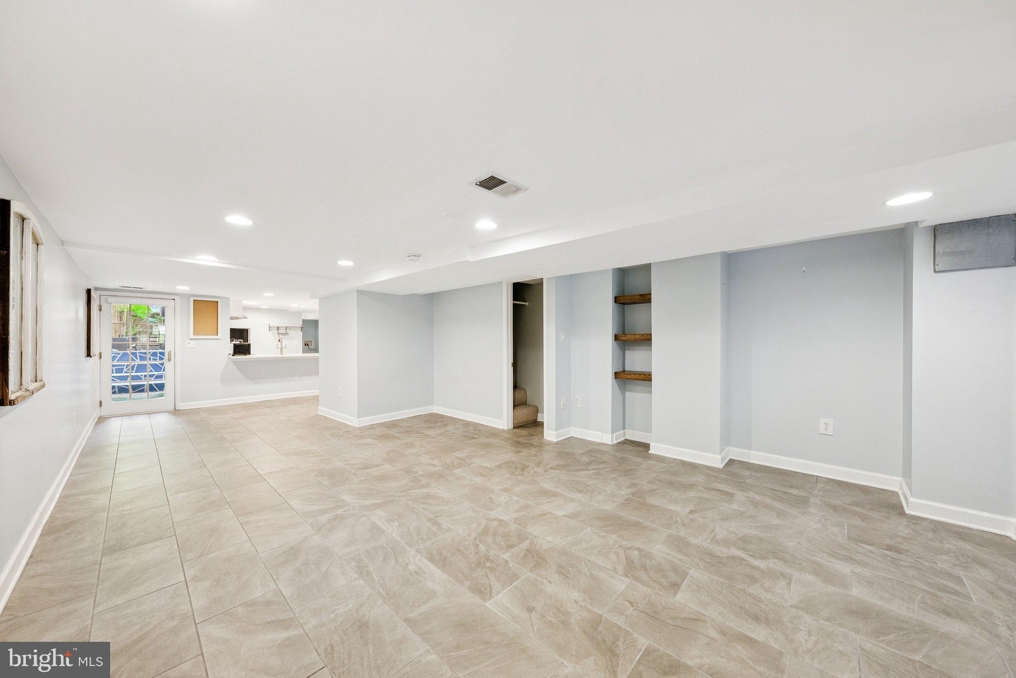 1842 NORTH CAPITOL STREET NW