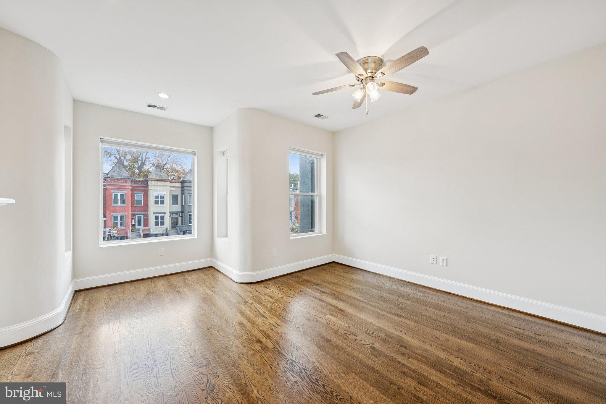 1842 NORTH CAPITOL STREET NW