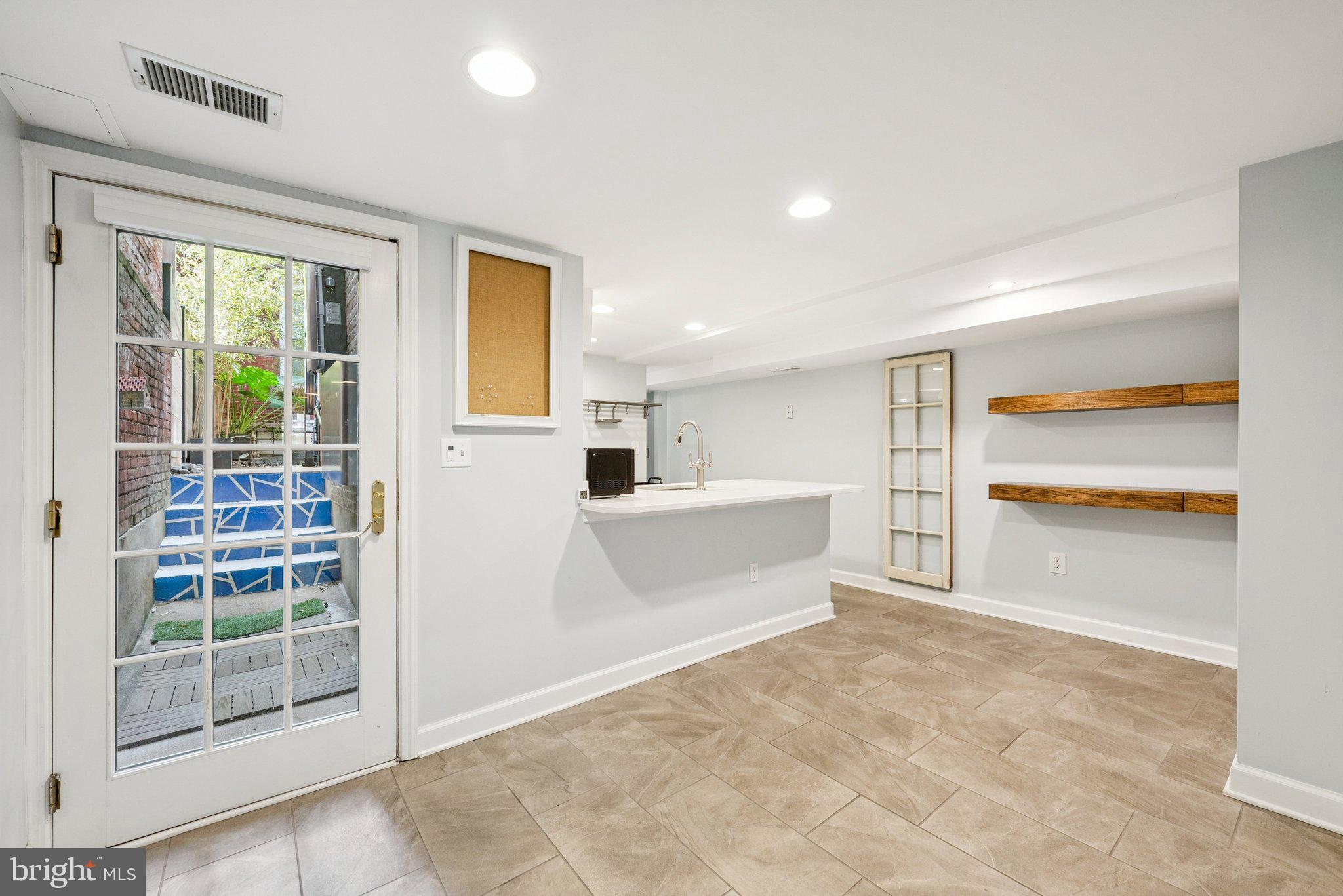 1842 NORTH CAPITOL STREET NW