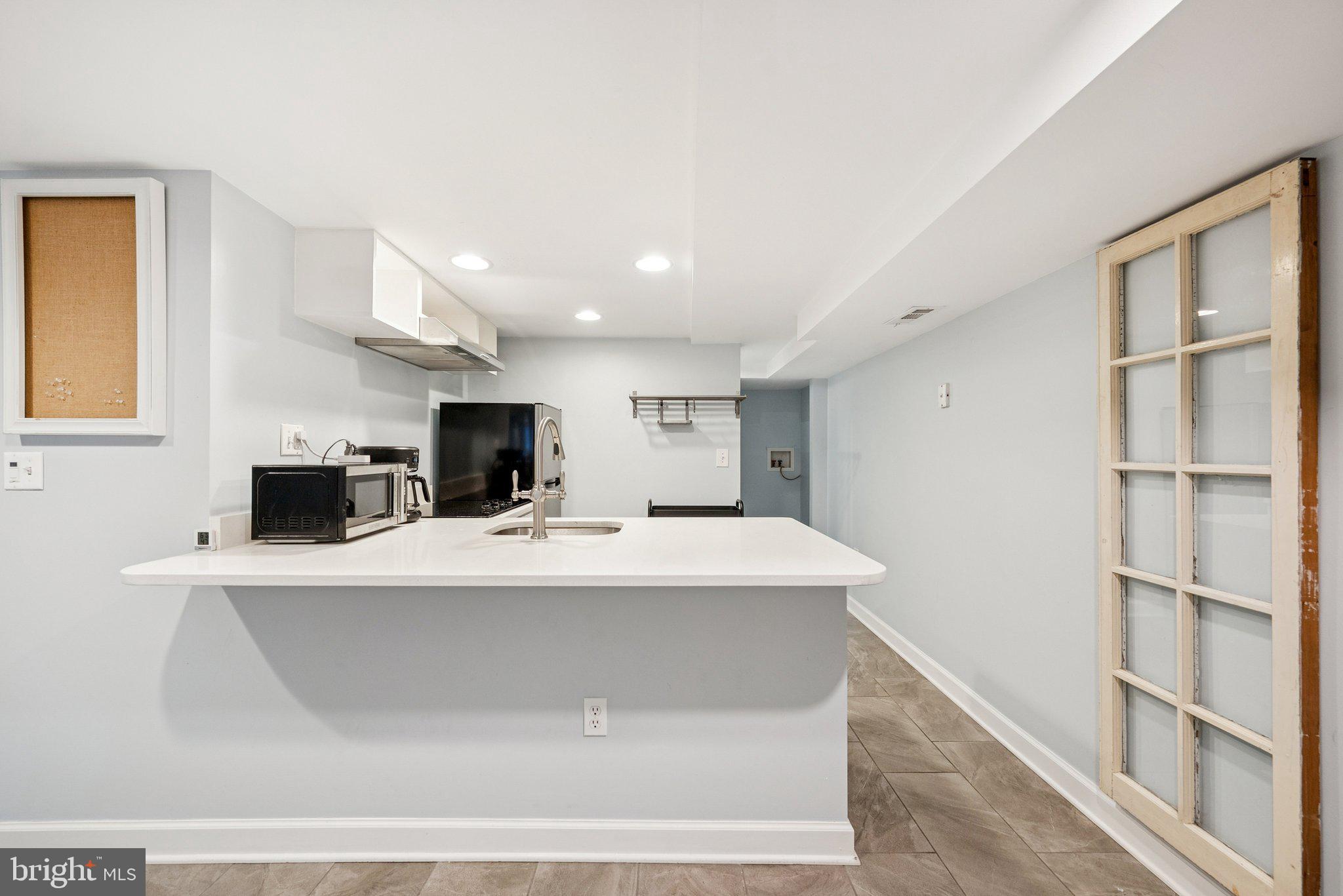 1842 NORTH CAPITOL STREET NW