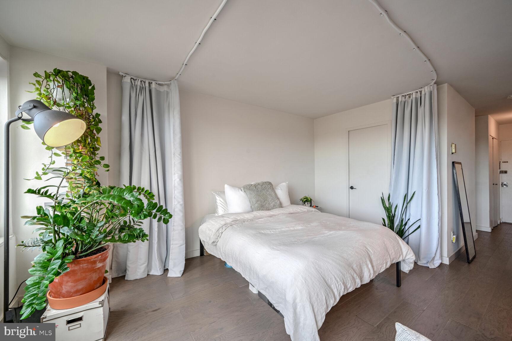 1330 NEW HAMPSHIRE AVENUE NW 822