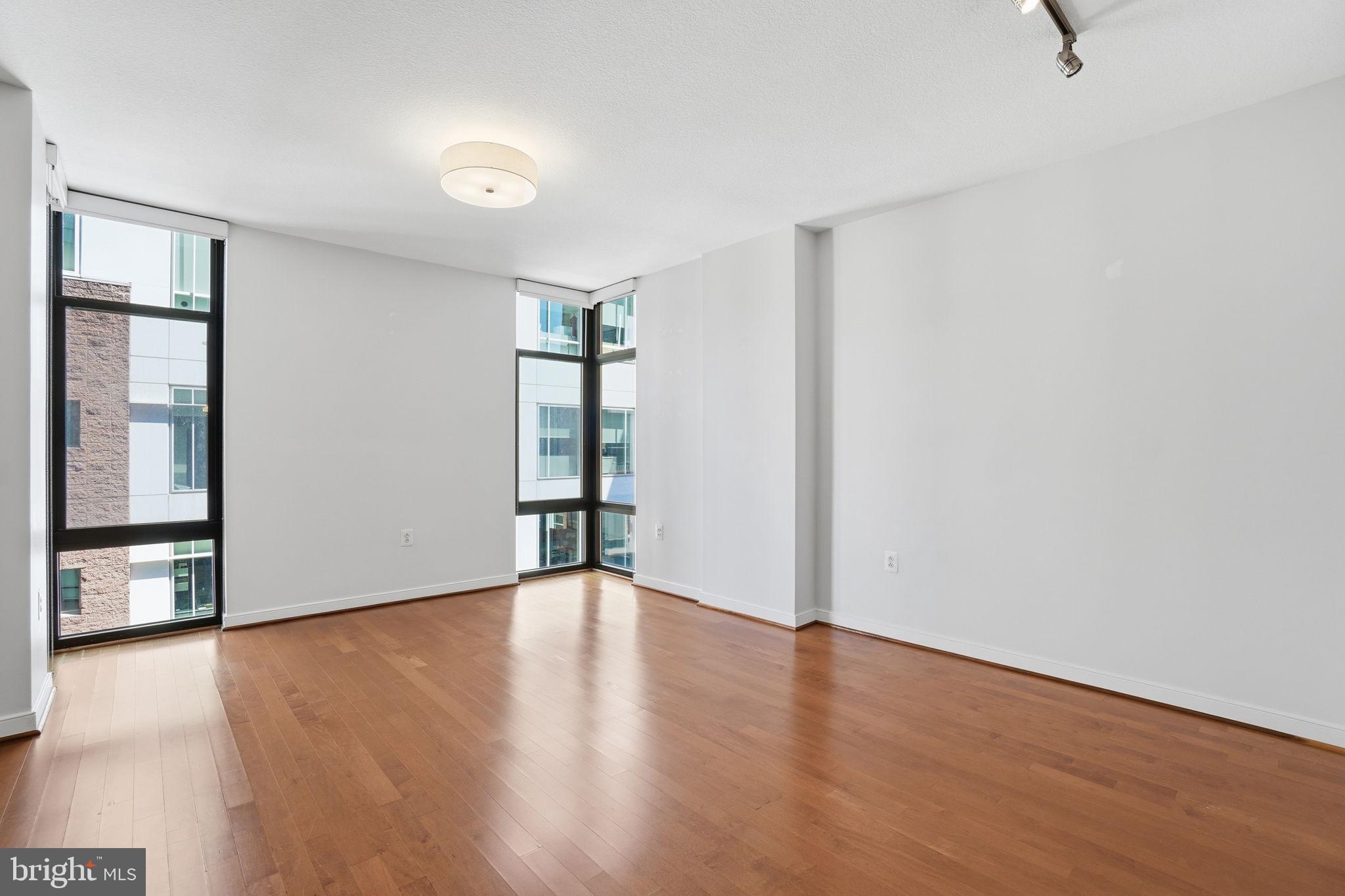 1010 MASSACHUSETTS AVENUE NW 812