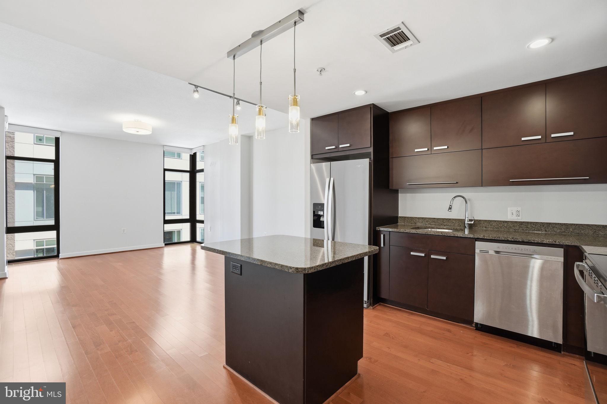 1010 MASSACHUSETTS AVENUE NW 812