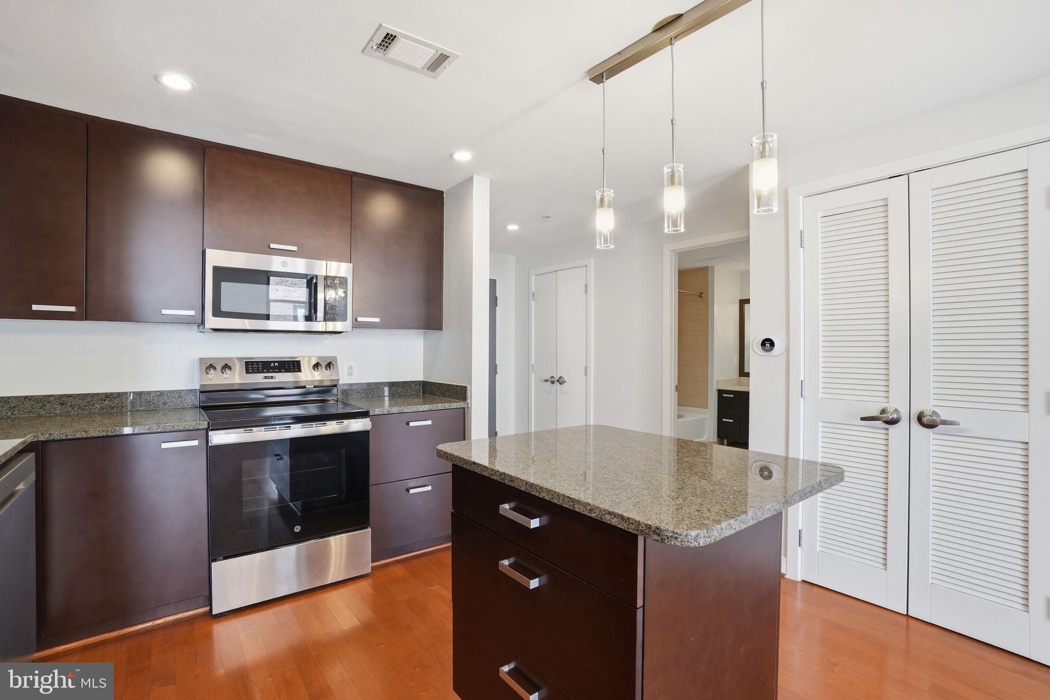 1010 MASSACHUSETTS AVENUE NW 812