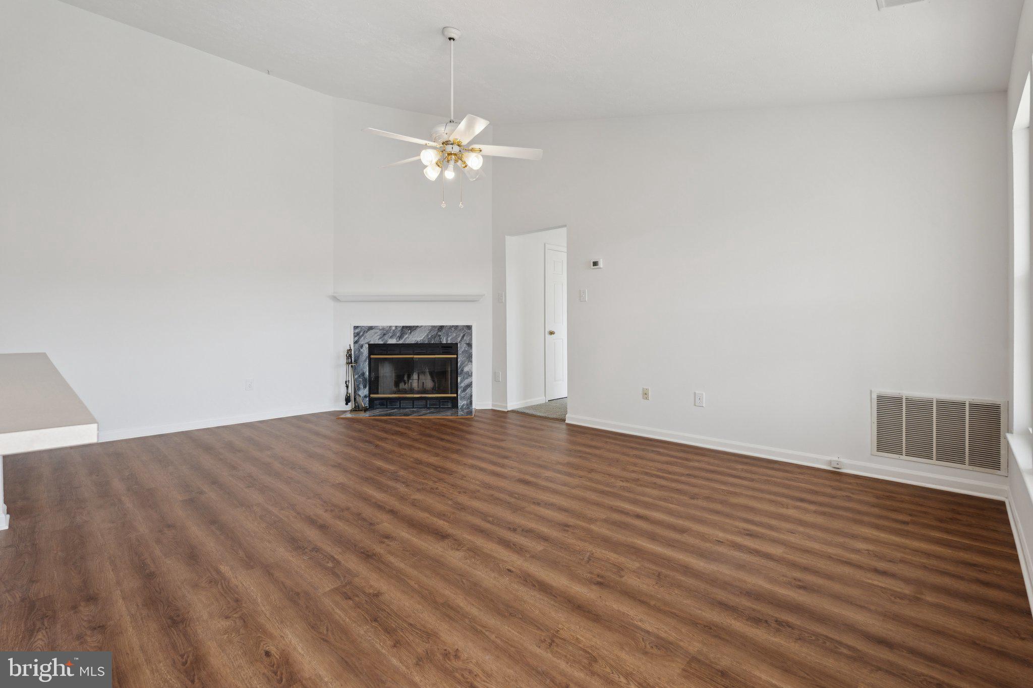 7655 Gladstone Rd #5