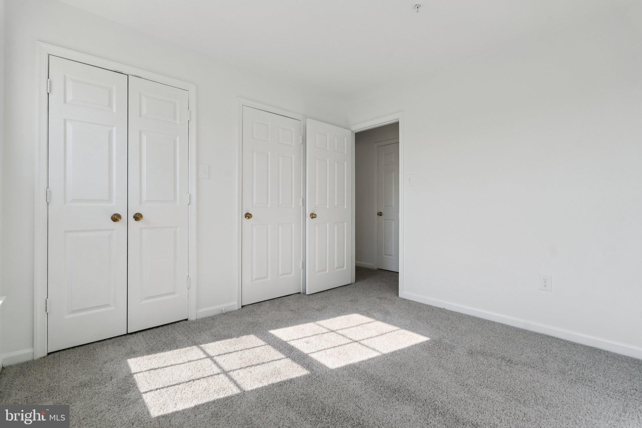 7655 Gladstone Rd #5