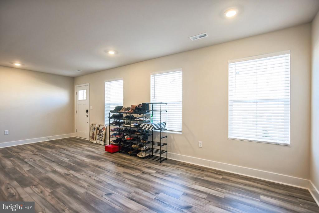 4165 BRODIE PL
